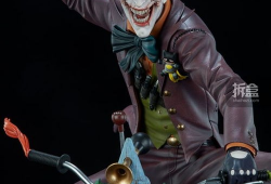 dc小丑漫画,DC小丑漫画中的疯狂世界